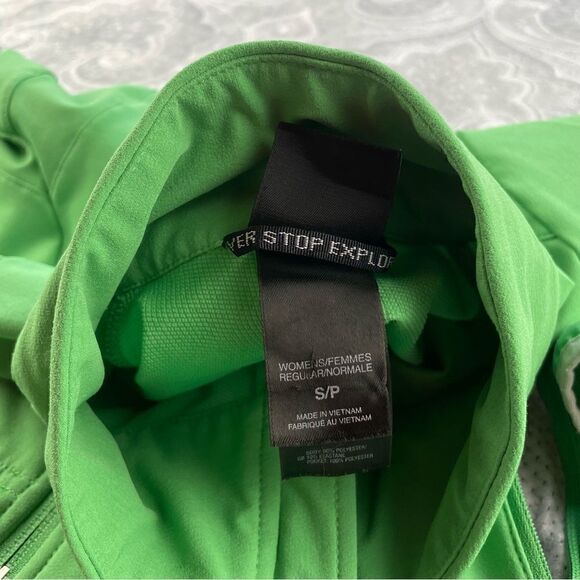Womens North Face Jacket  - Picture 3 of 3